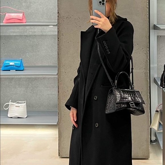 COPY - Balenciage Small Hourglass Bag Croc - Picture 8 of 8